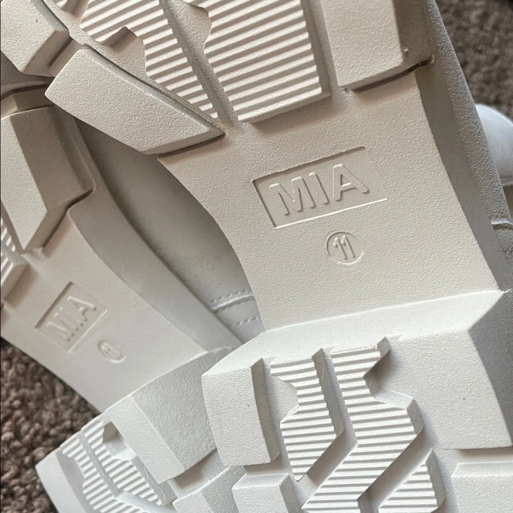 MIA Off-White Ankle Booties